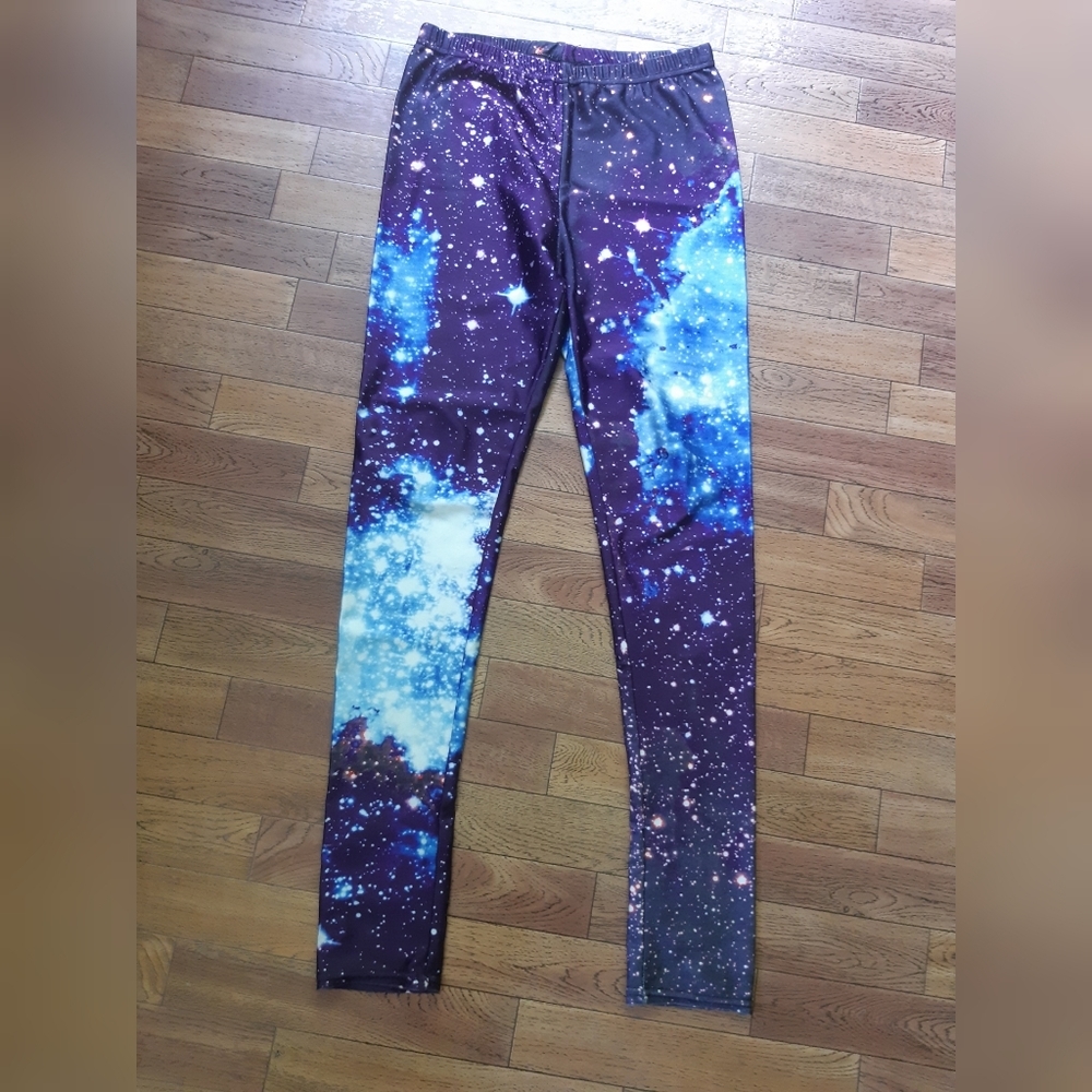 💜 3/$25 💜 Galaxy Leggings